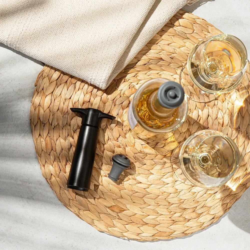 Vacu Vin, Wine Saver Black, 1 pump + 2 stoppers